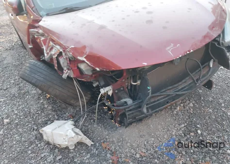 2015 Nissan Rogue Sv z USA, uszkodzony, nr VIN KNMAT2MV8FP519911